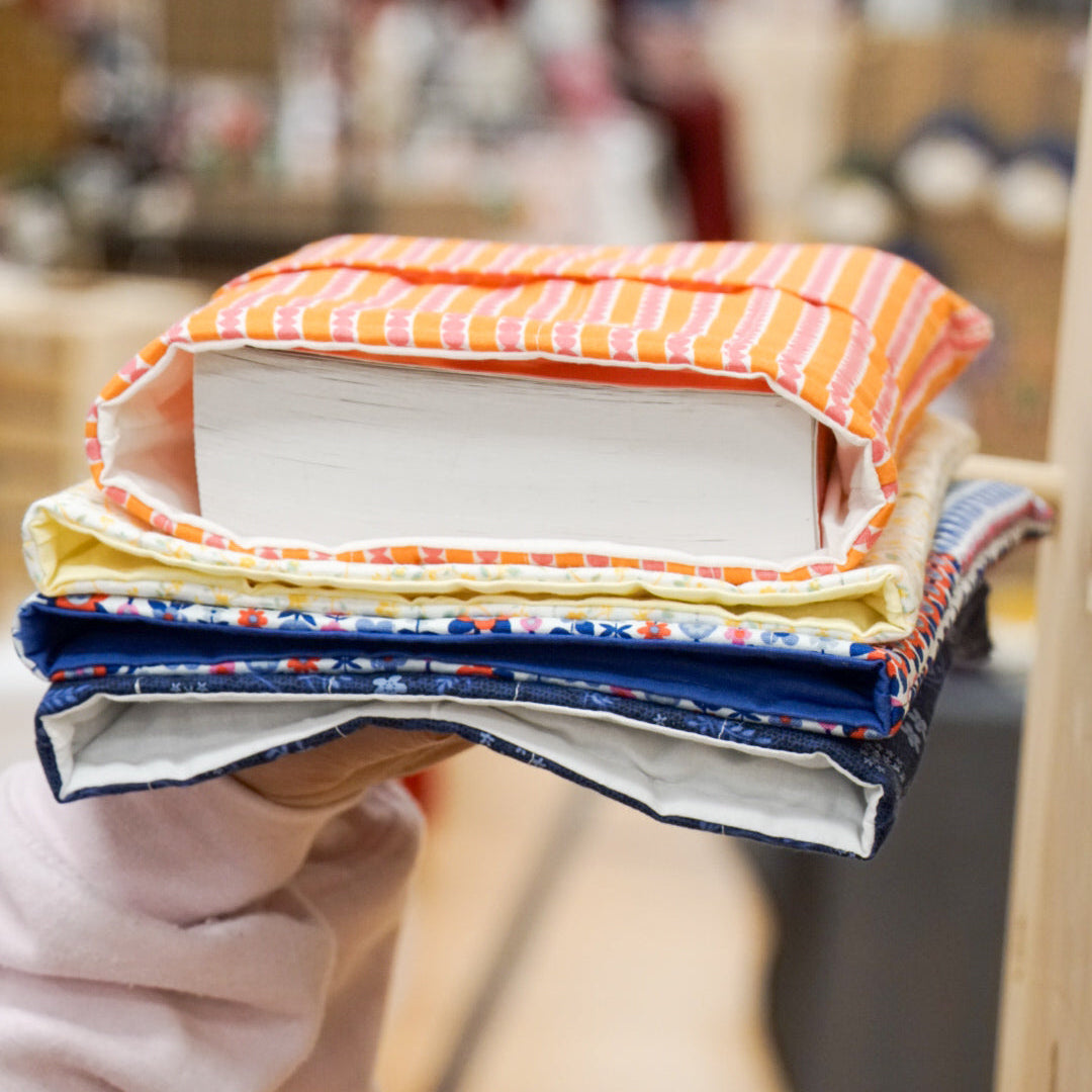 Small Quilted Booksleeve